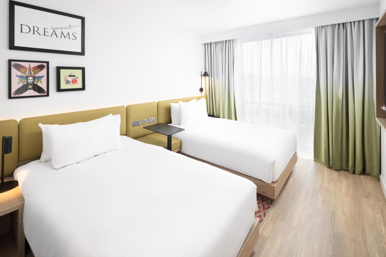 Hotel Hampton By Hilton Rochdale Esterno foto