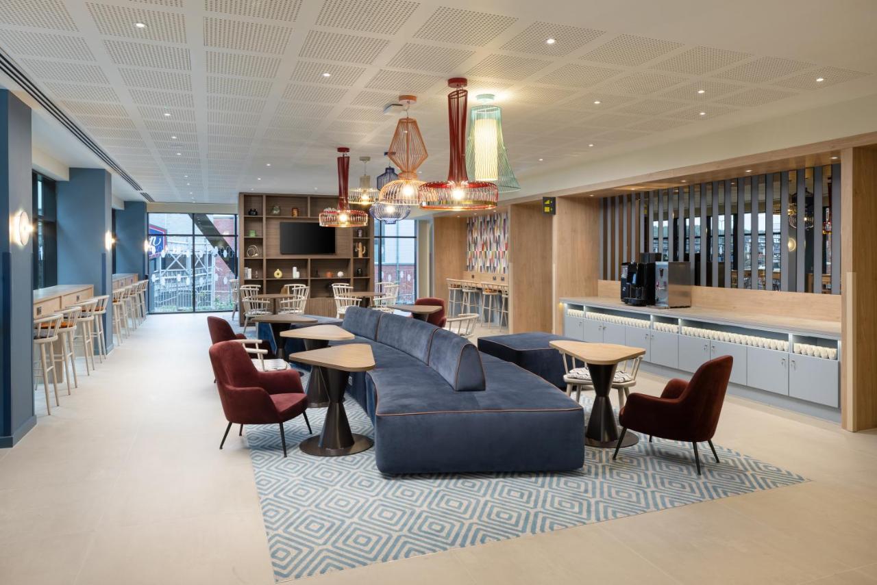 Hotel Hampton By Hilton Rochdale Esterno foto