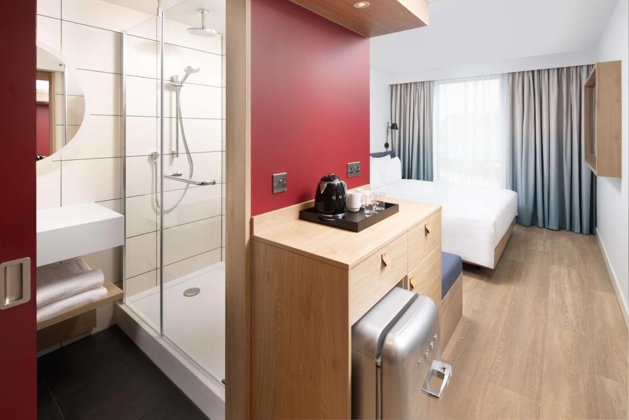 Hotel Hampton By Hilton Rochdale Esterno foto