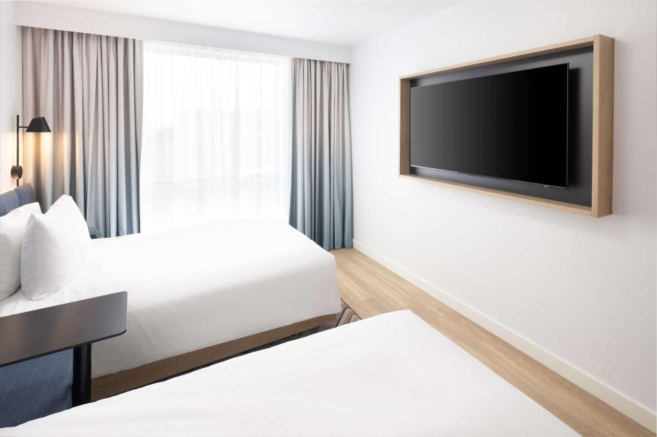 Hotel Hampton By Hilton Rochdale Esterno foto