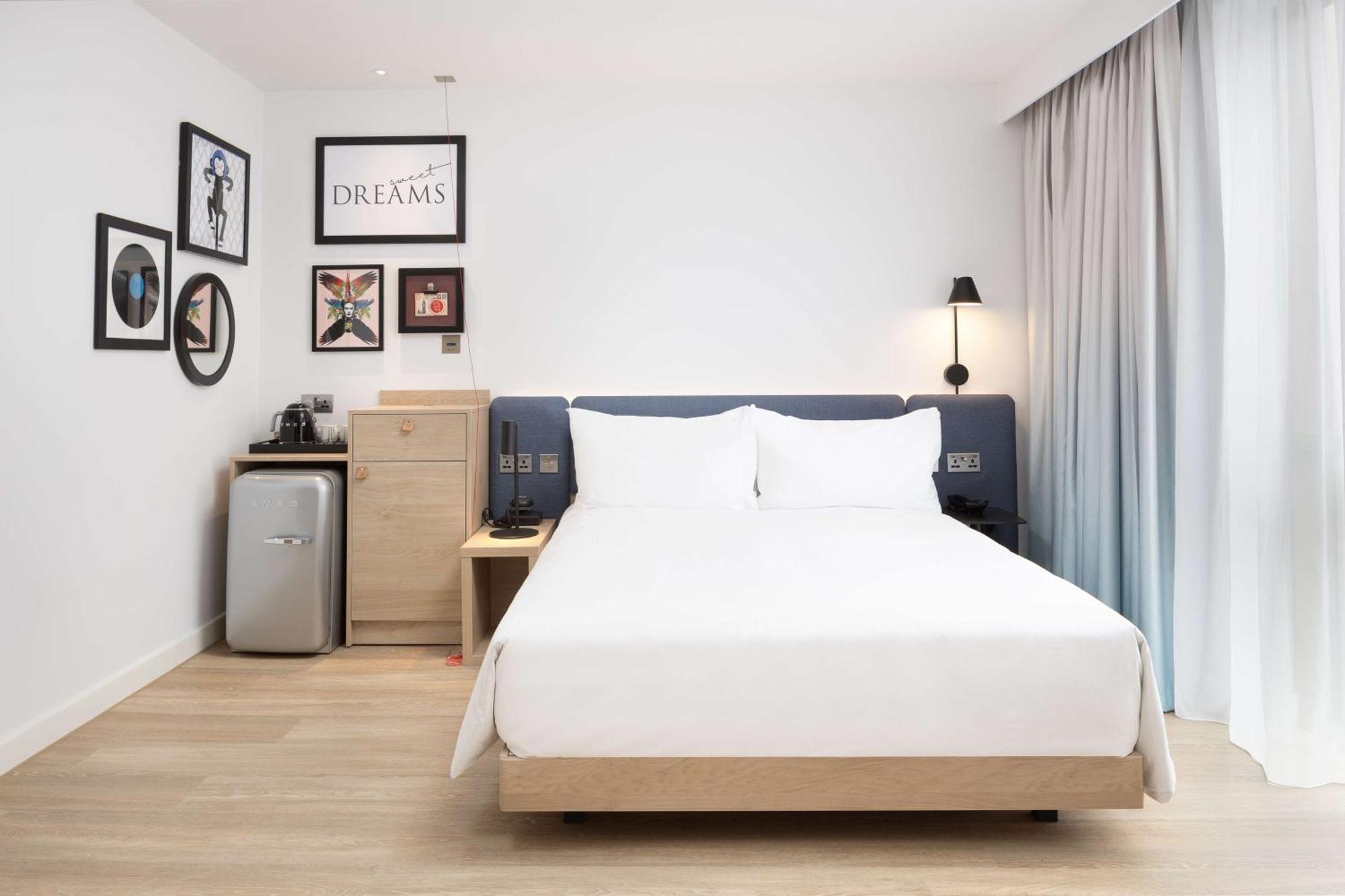 Hotel Hampton By Hilton Rochdale Esterno foto